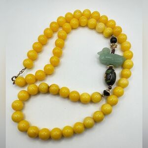 34" of yellow jade beads with accent green nephrite jade duck, necklace!